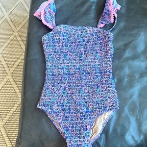 Girls shade critters size 6 only worn once